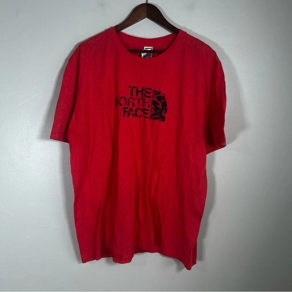 The North Face T-Shirt Mens XXL Red Distressed Graphic‎ Logo Short Sleeve Tee